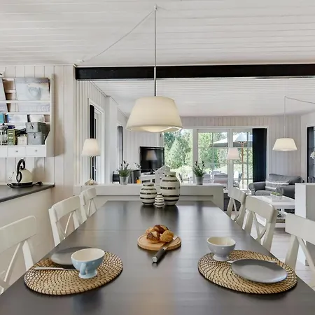 Holiday home Raili - 1-5km From The Sea By Interhome Blavand