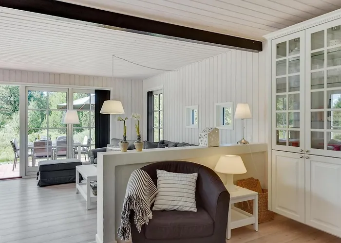 Raili - 1-5km From The Sea By Interhome *